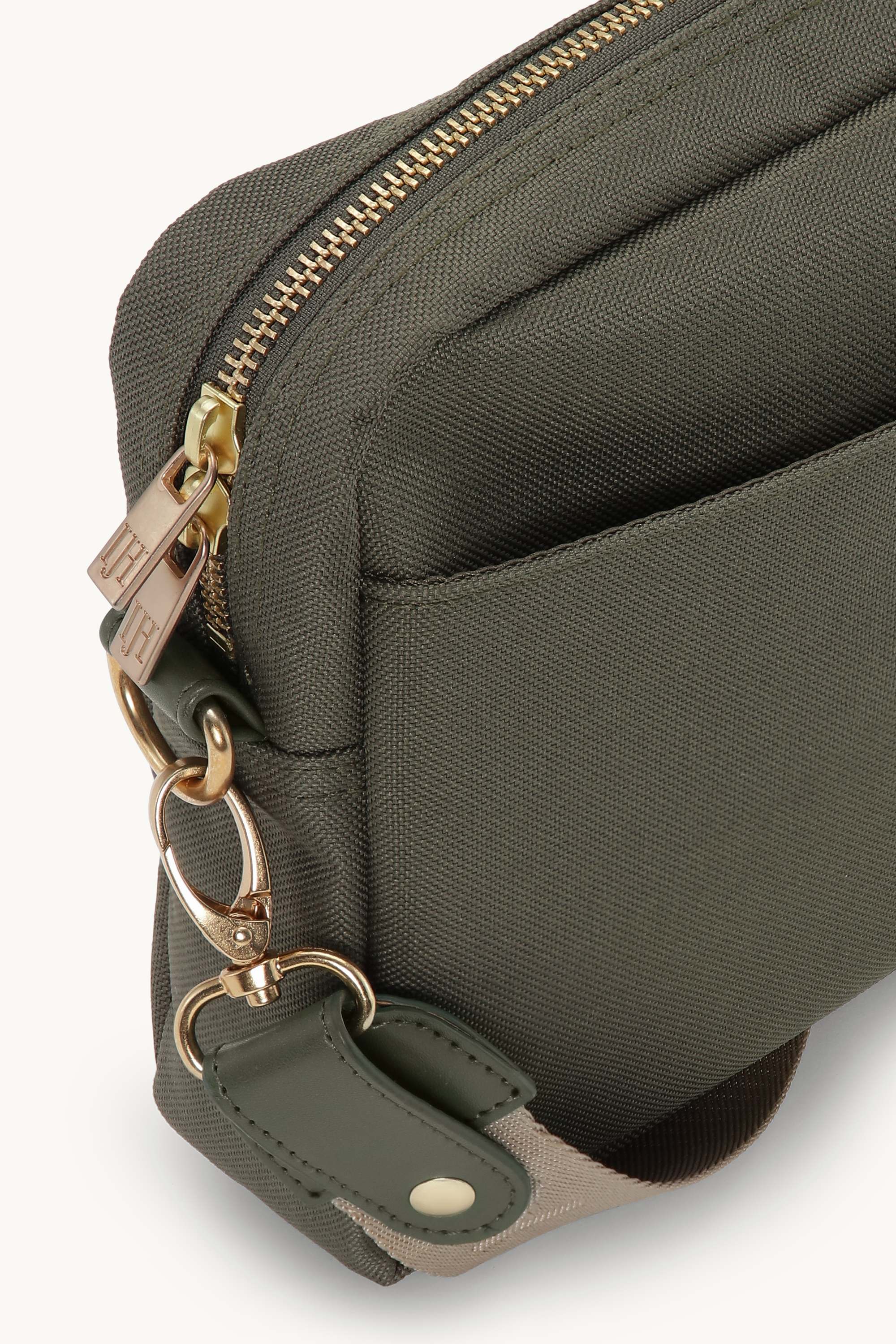 Rese Crossbody Väska - Army