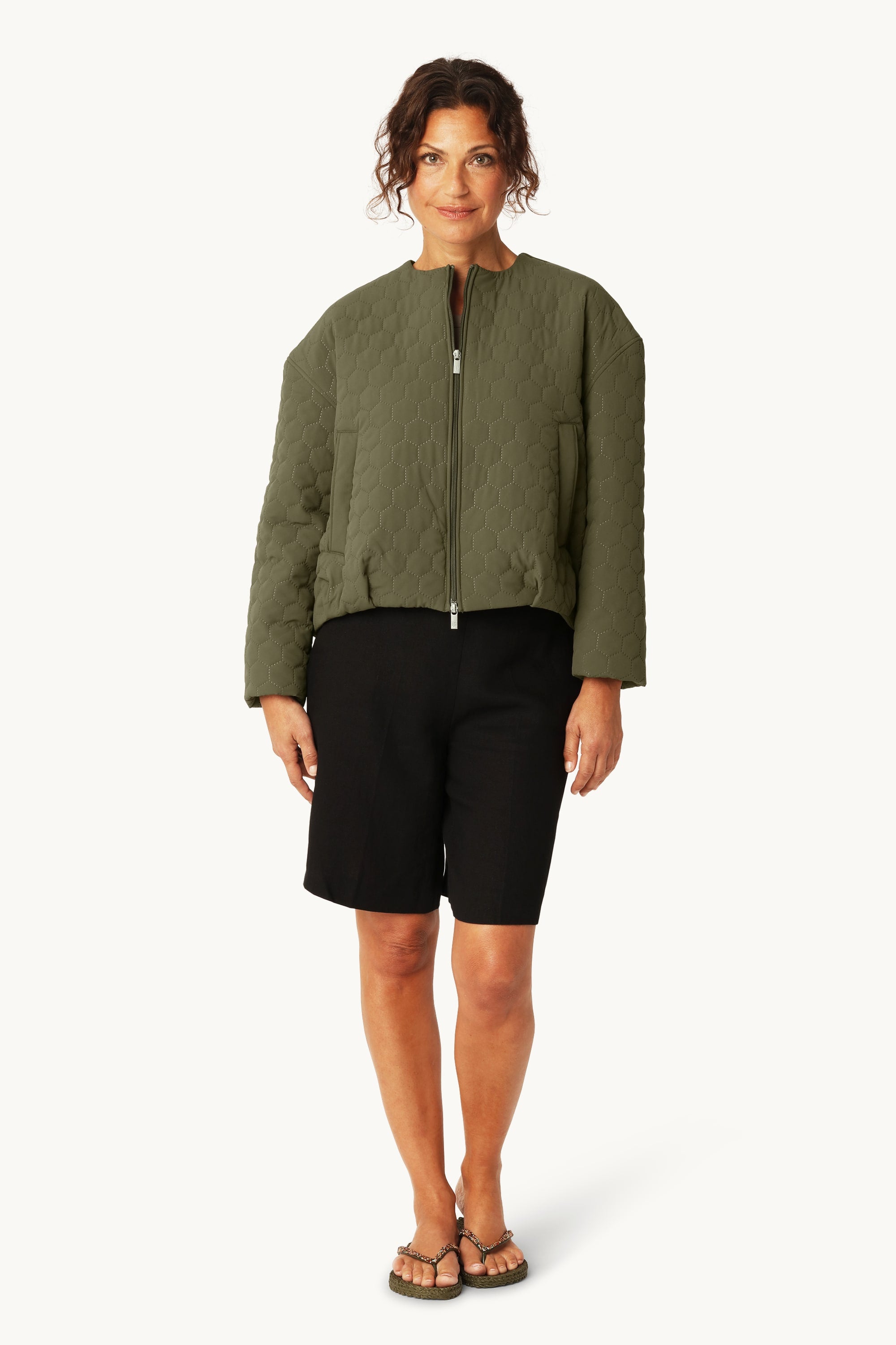 Short Quilted Jacket - Olive Night