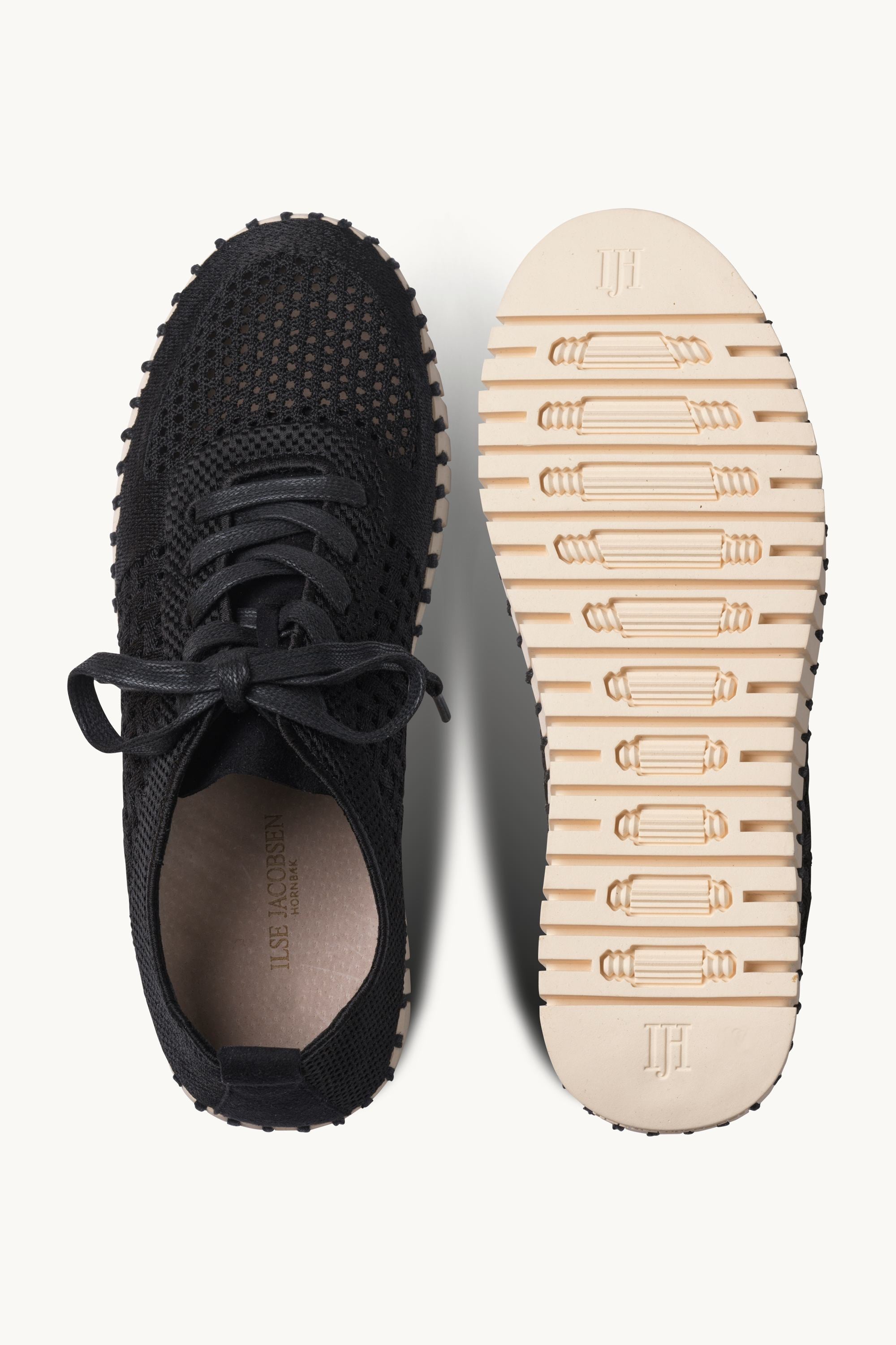 Tulip Embroidery - Black Pearled Ivory