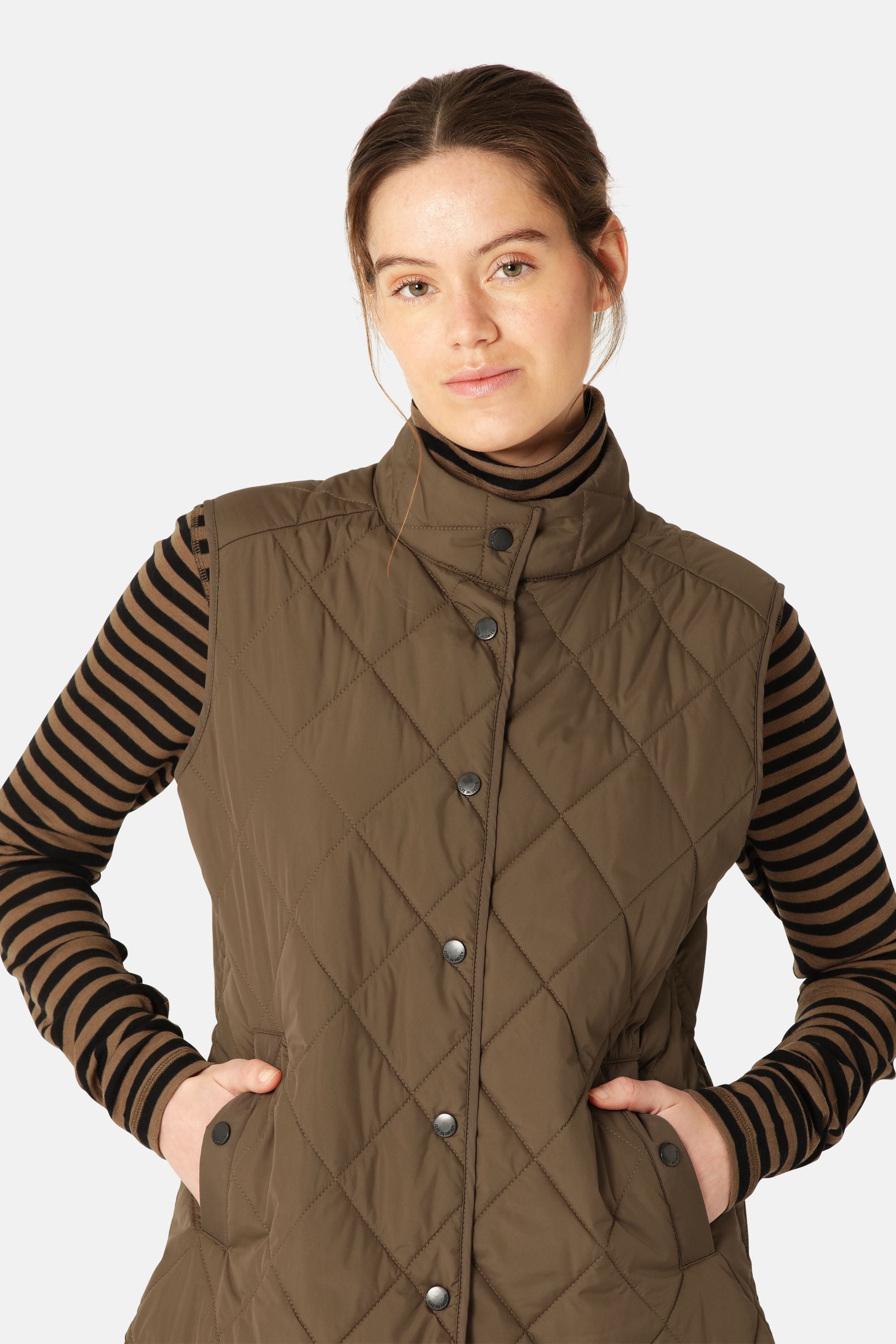 Quilted Short Vest - Nut