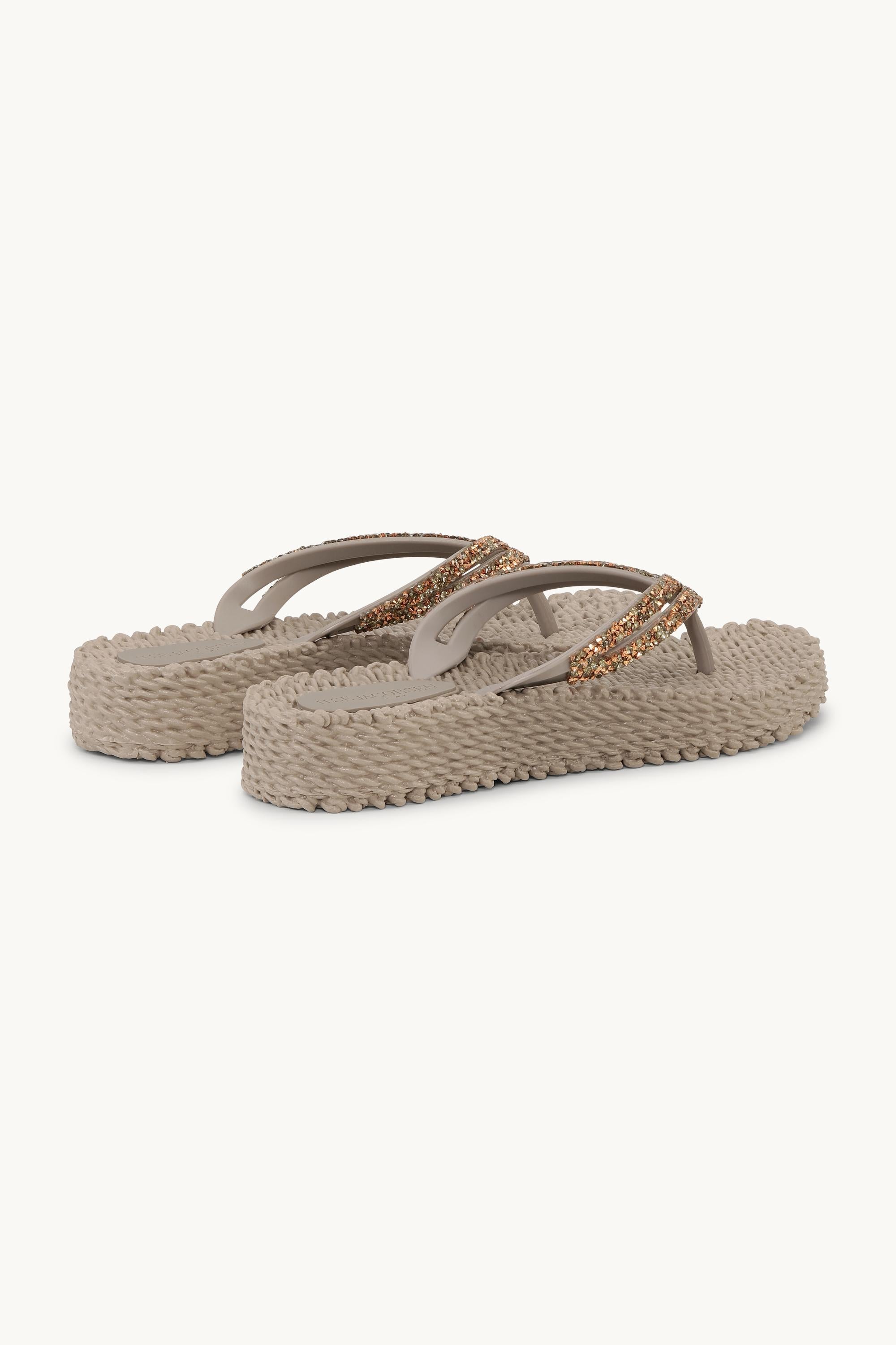Flip Flops on Platform Sole - Atmosphere