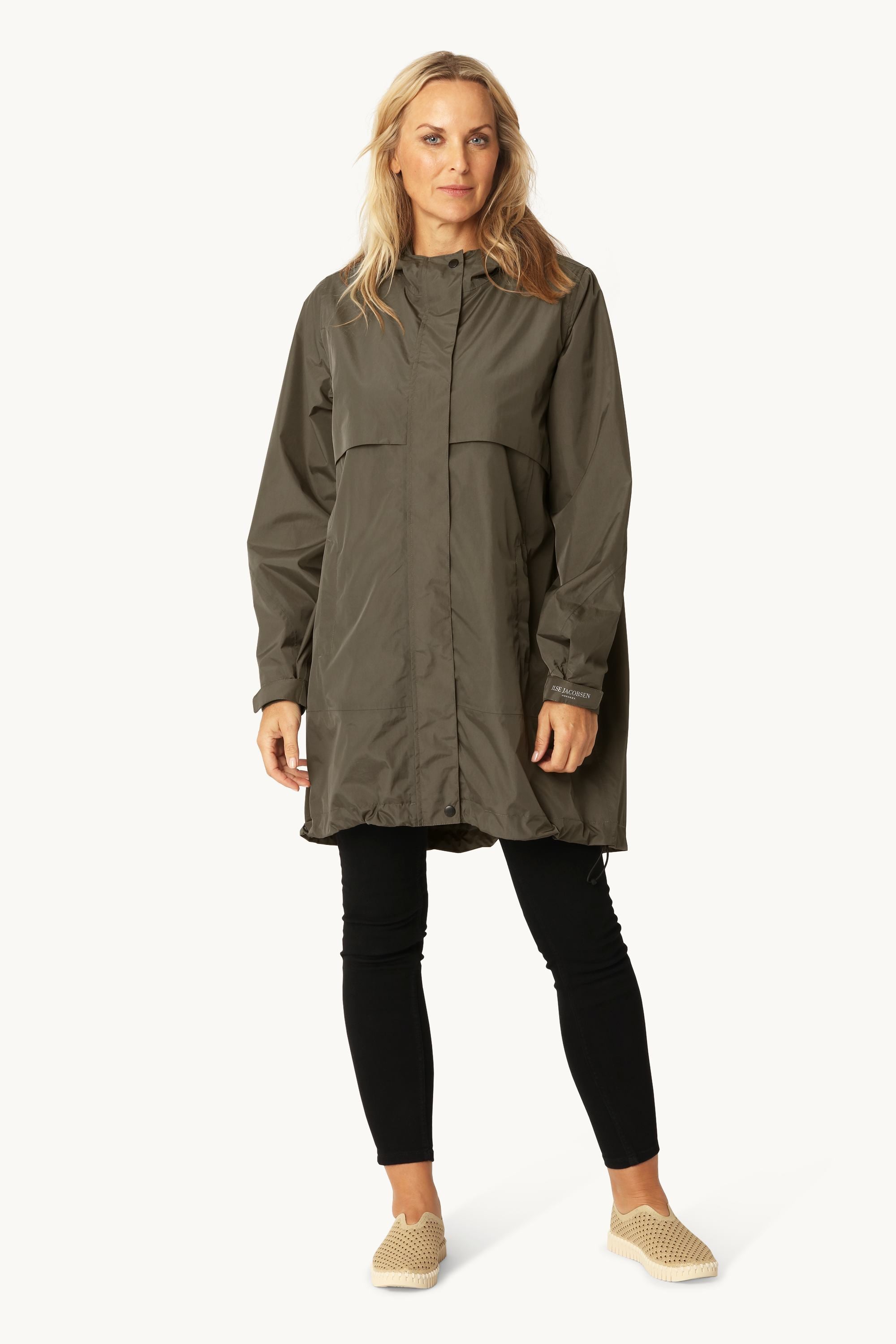 Raincoat - Tarmac