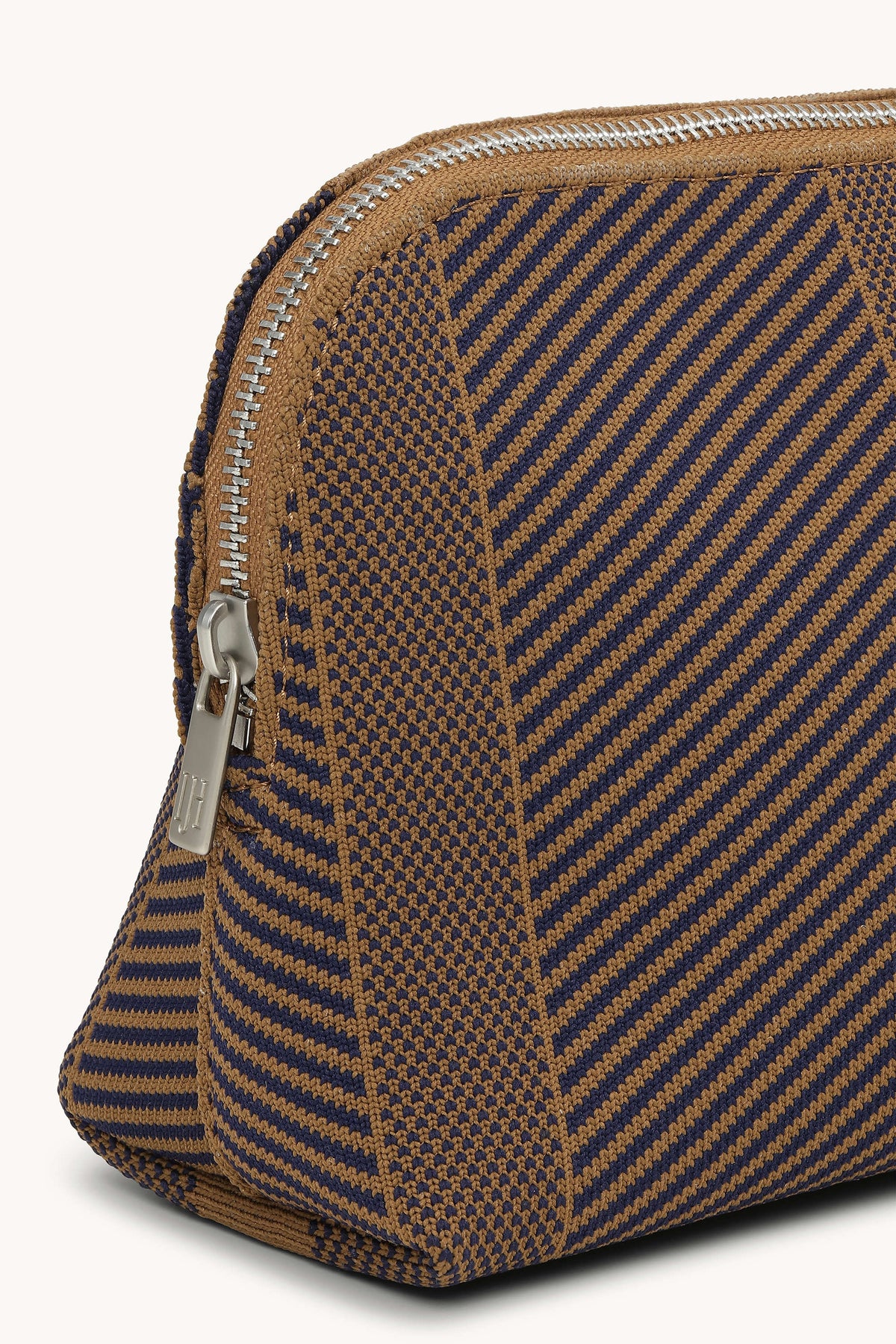 Stickad Makeupväska - Dark Indigo Buckthorn Brown