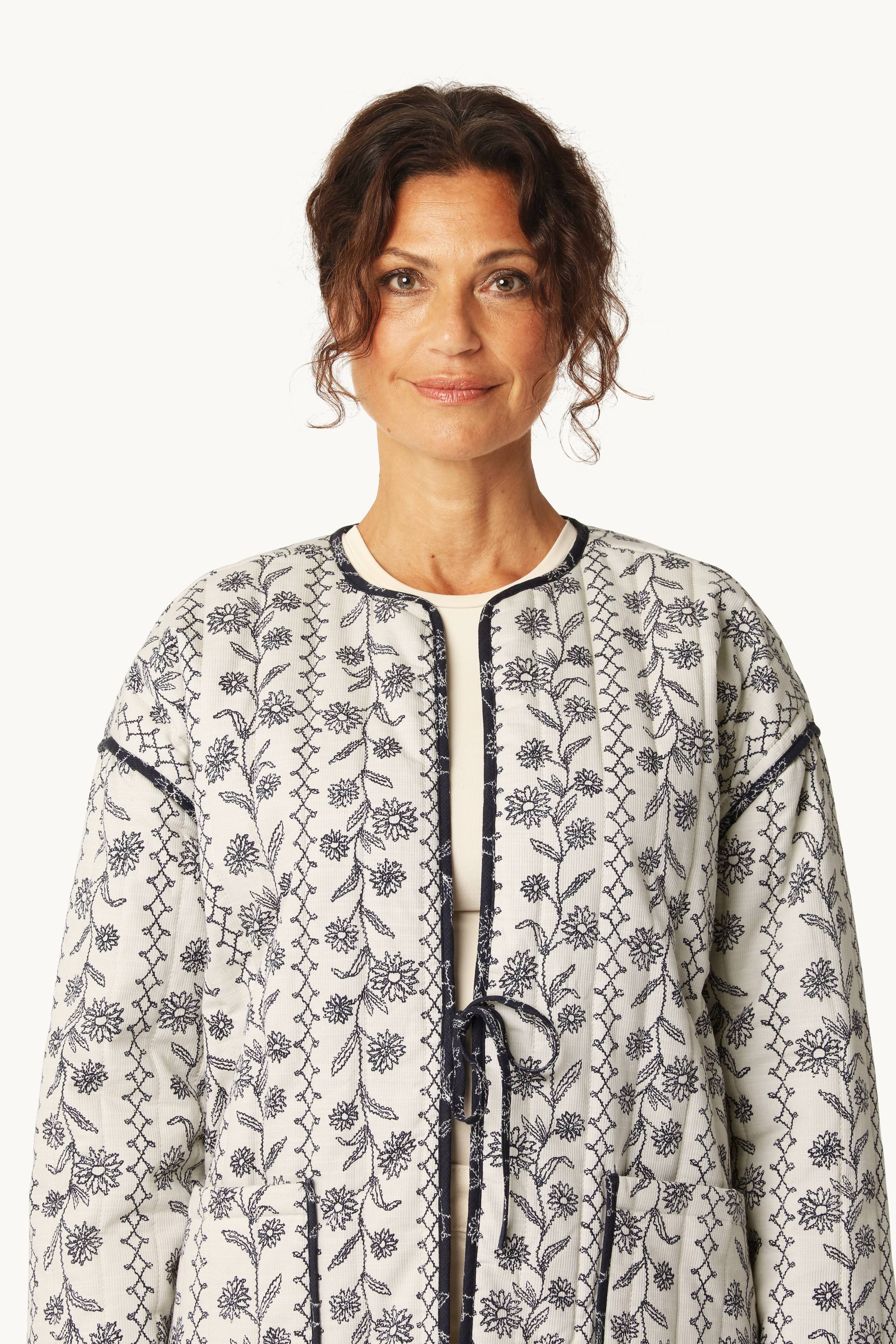 Padded Jacket - White Wildflower