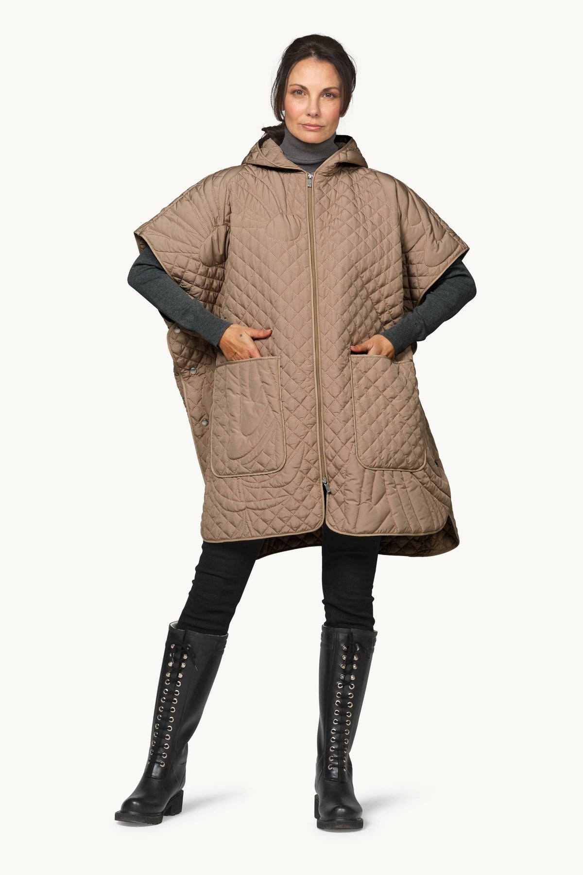 Quiltad Poncho - Sepia Tint