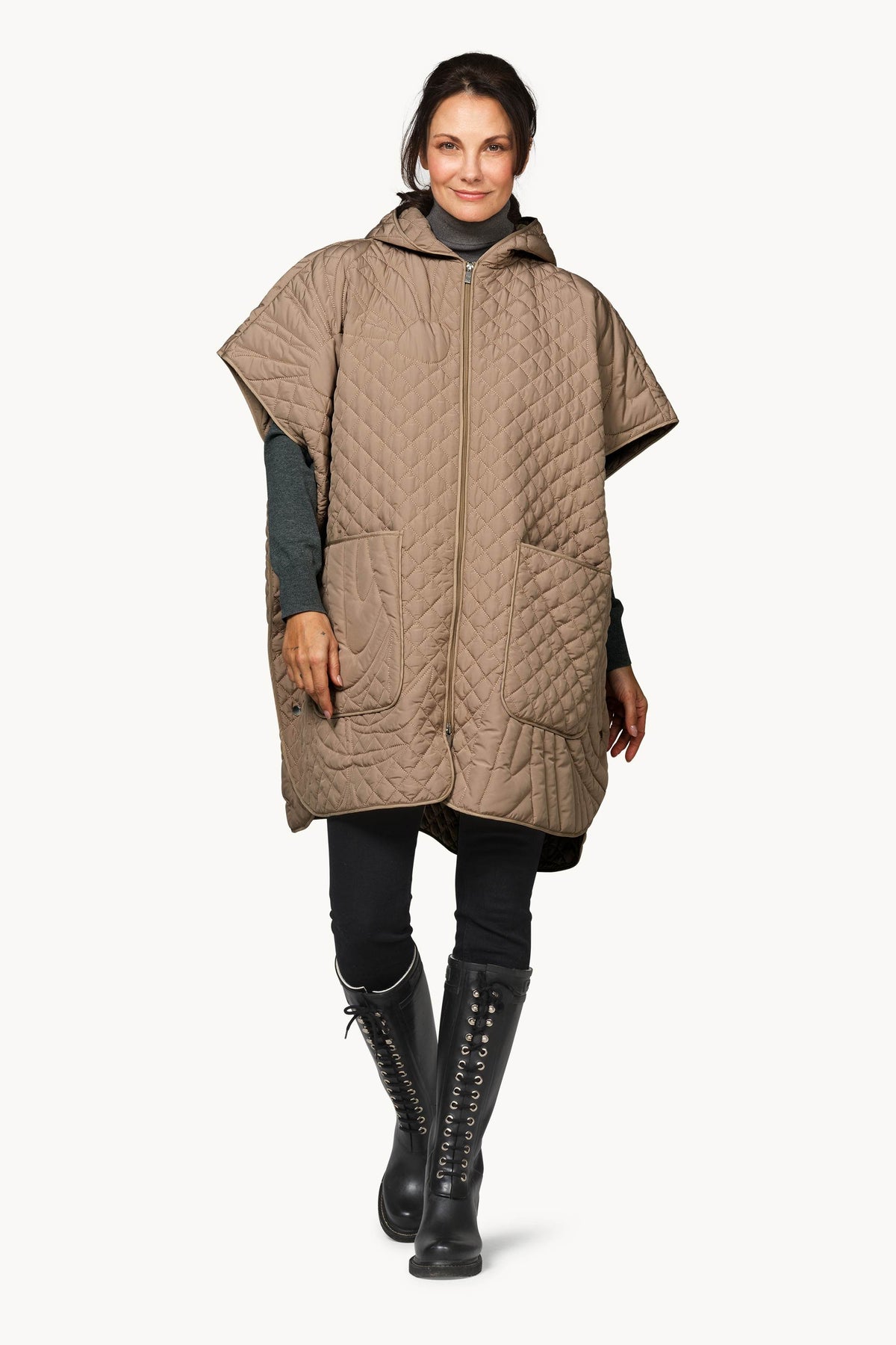 Quiltad Poncho - Sepia Tint