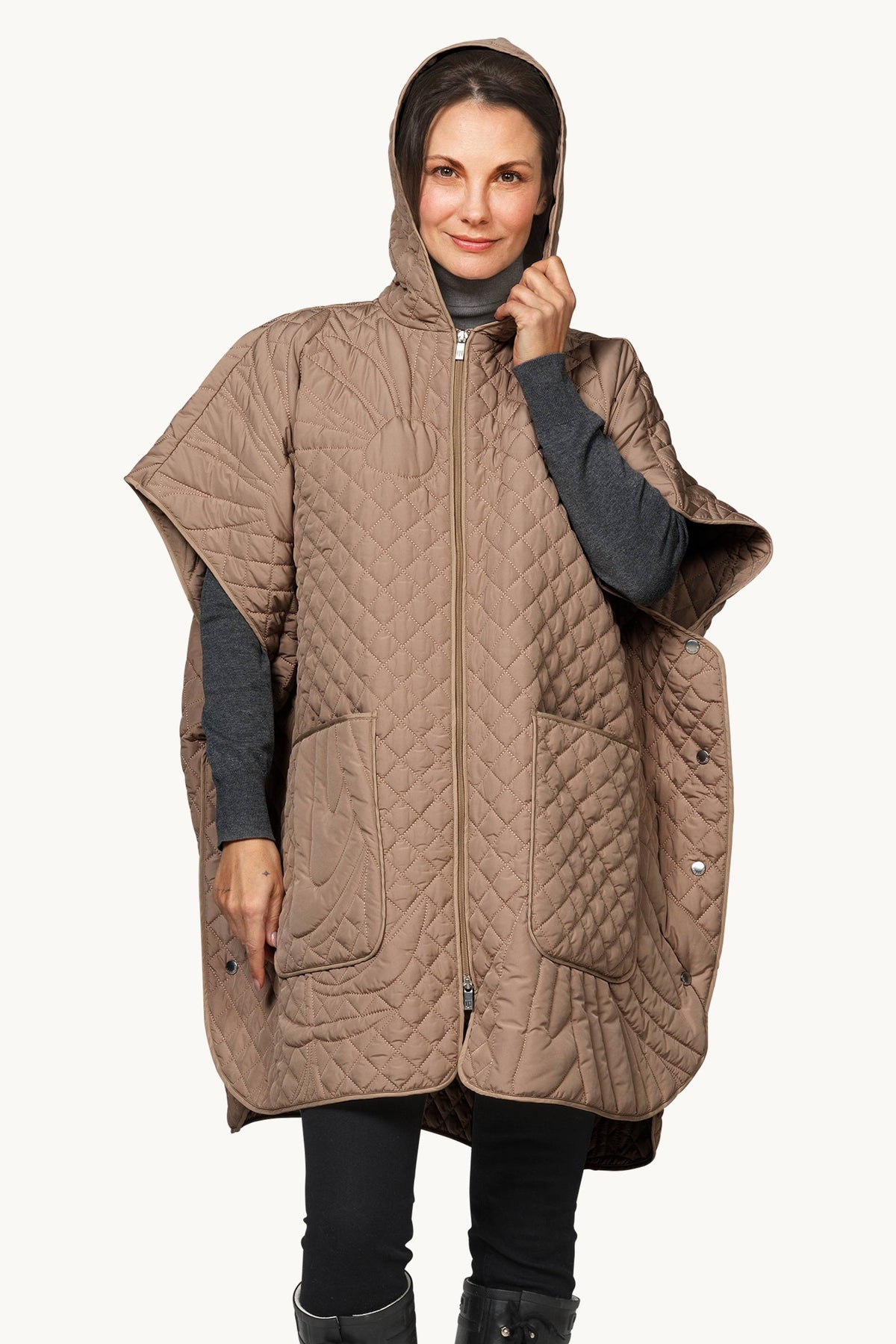 Quiltad Poncho - Sepia Tint