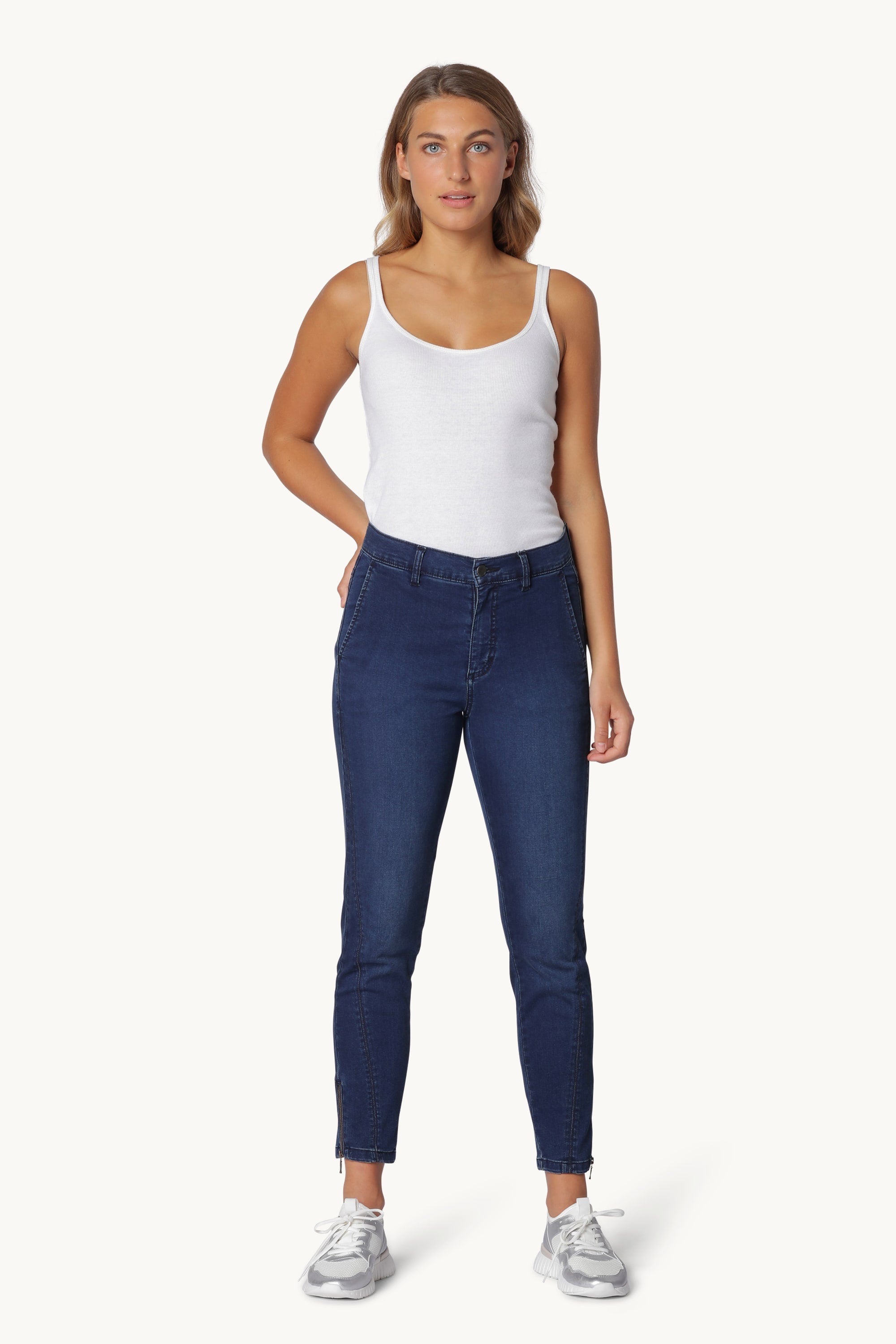 Trousers - Dark Blue wash
