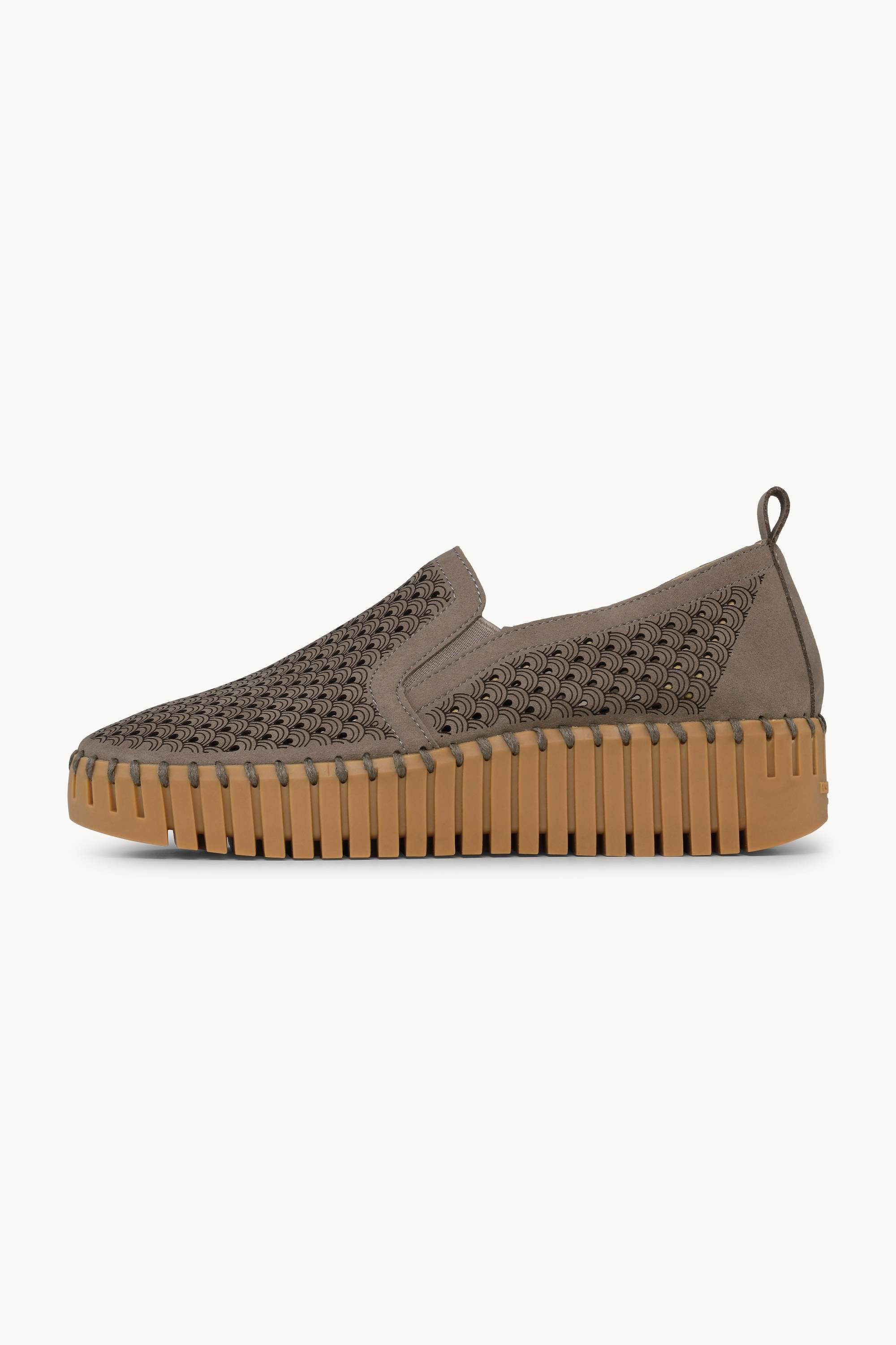 Tulip Slip-On - Wheat Mocca